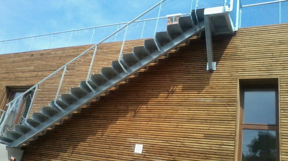 escalier acier galvanisé